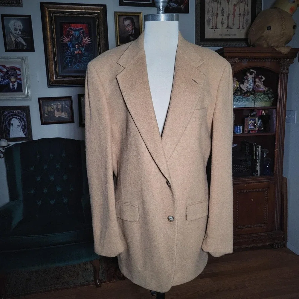 Vintage 90s Roundtree Yorke Camel Hair Blazer Made USA Classic Dadcore Coat